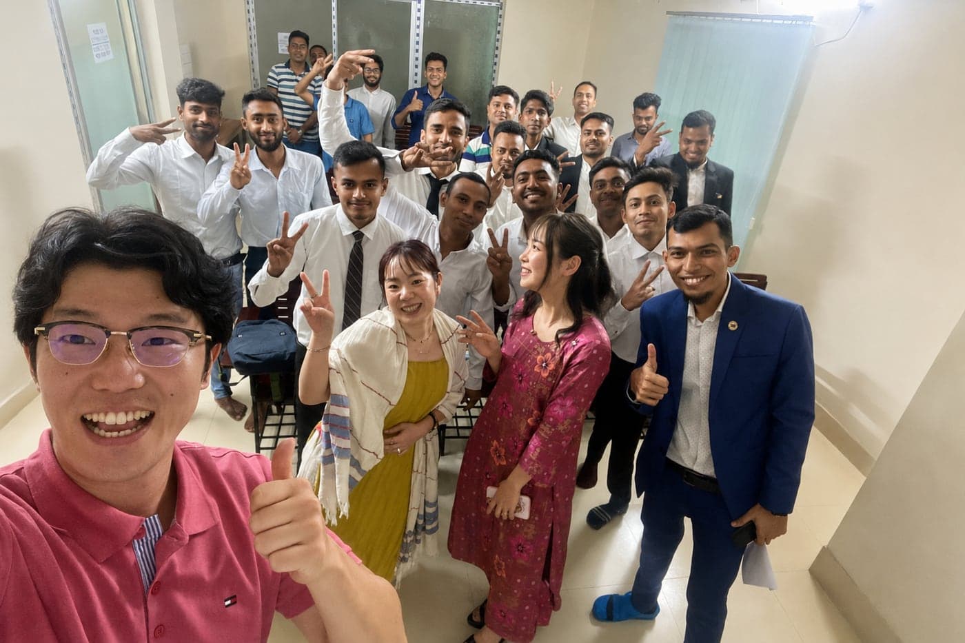 Students at the Discovery center in Dhanmondi with visiting guests from Japan